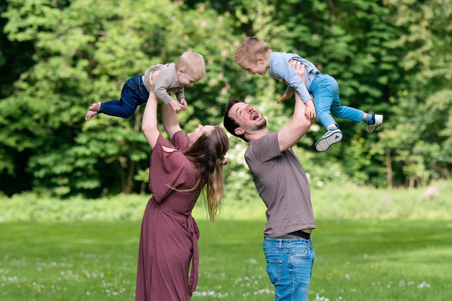Familie, kinderen, portret, fotoshoot op locatie, fotograaf Halle;
