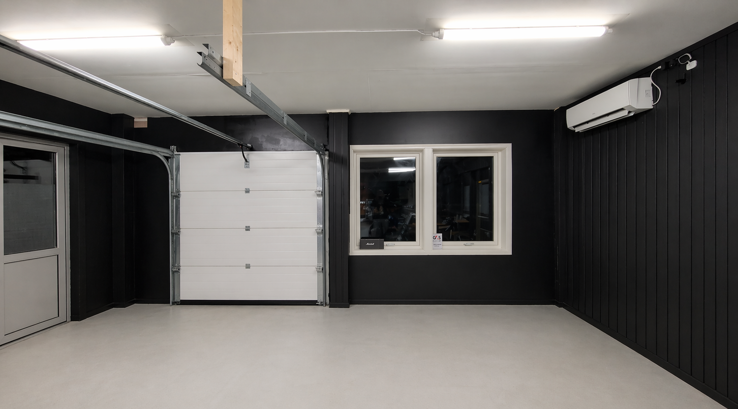 Oppusset inngangsparti til verksted/vinterlagring