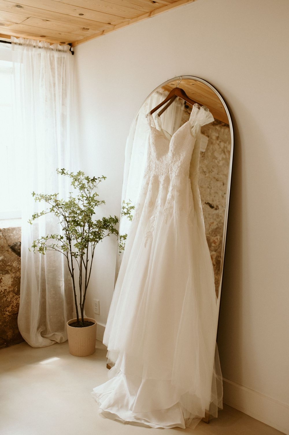 Minnesota Wedding Photographer, Romantic and Authentic Minnesota Photography, Minnesota Couple Photos | Rachel Marie Photography