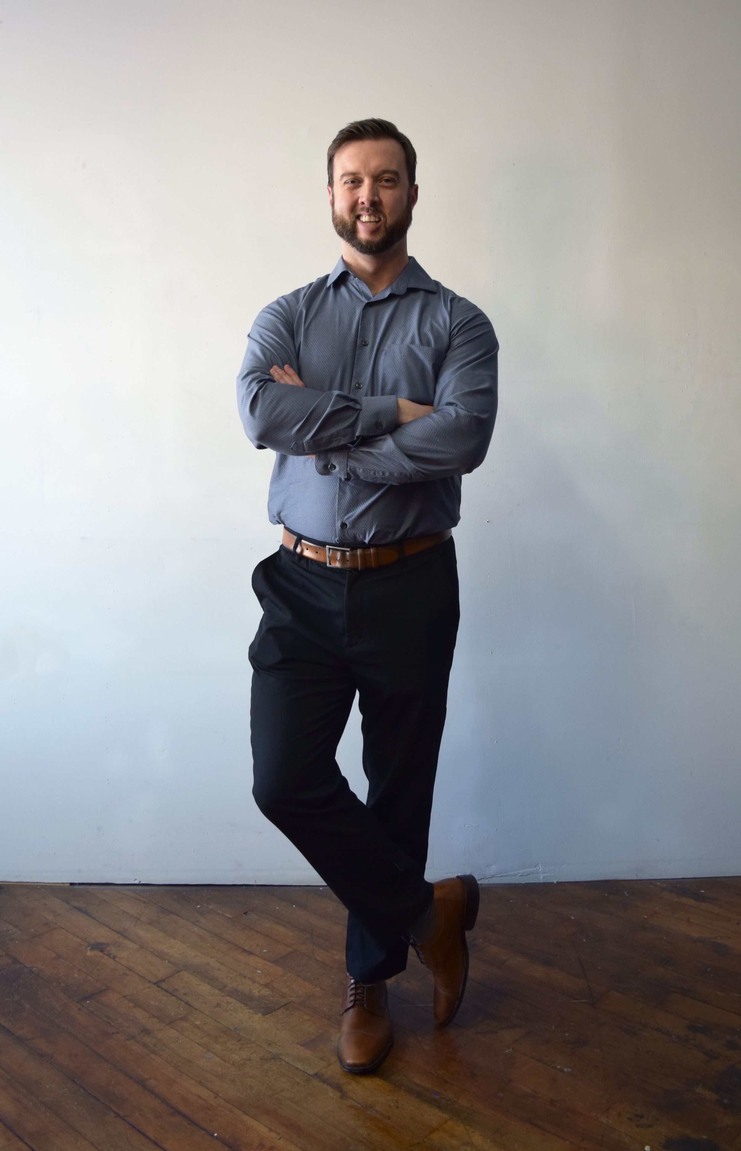 Professional portrait series showing different poses against a white wall and wooden floor.