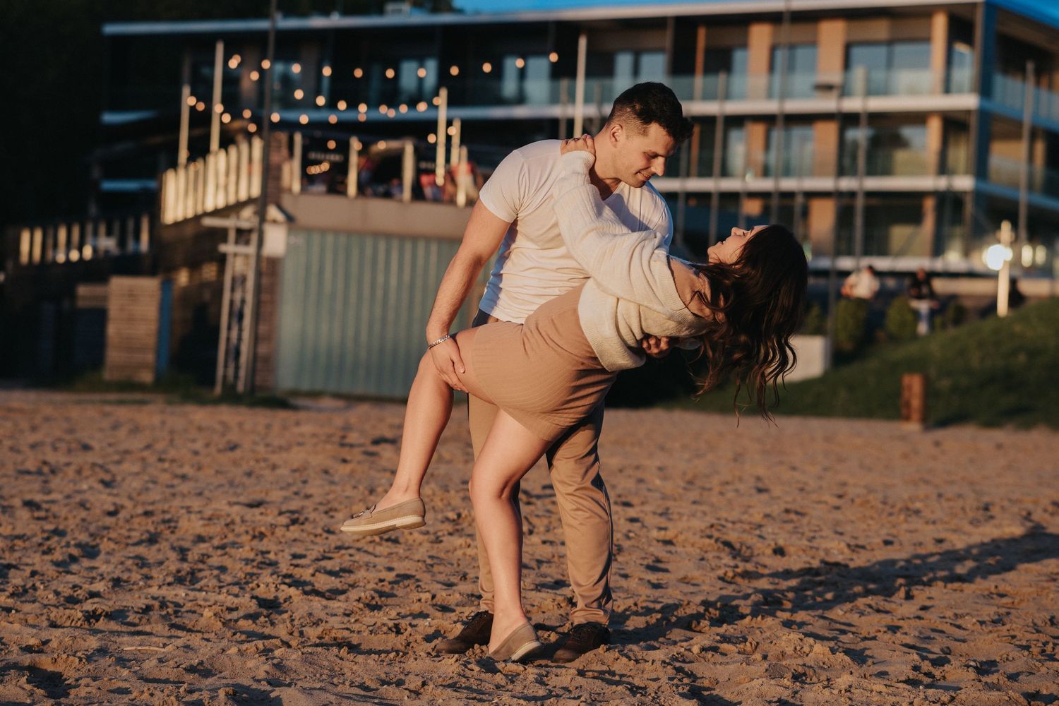 Fotograf ślubny Gdańsk Wojciech Grzegorczyk. Sesja na plaży