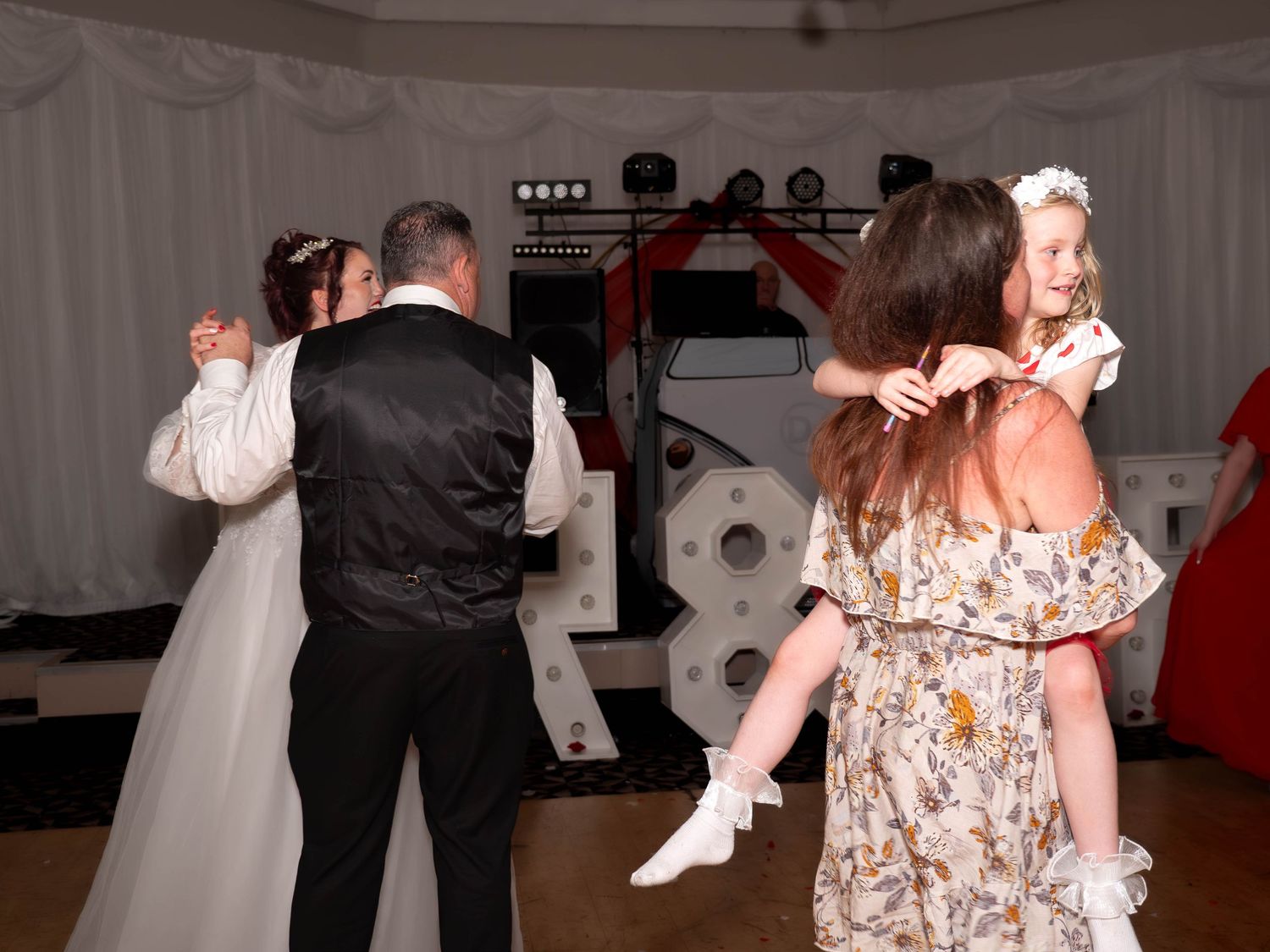 wedding photographer
nottingham photographer
derby photographer
dog photographer
equine photographer