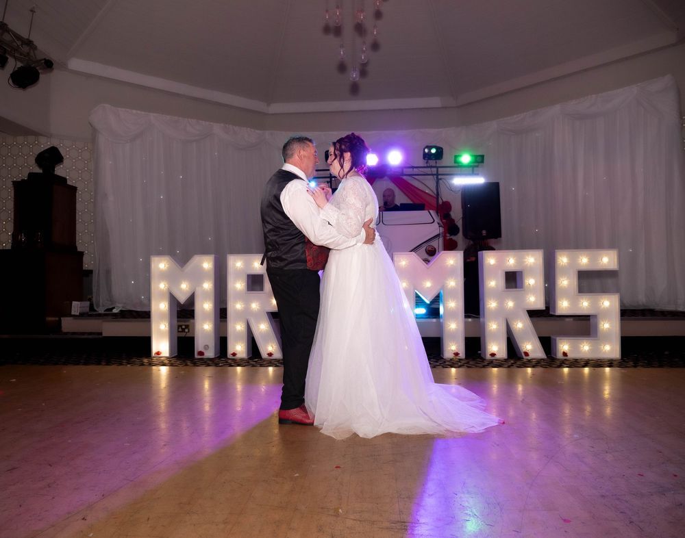 wedding photographer
nottingham photographer
derby photographer
dog photographer
equine photographer
