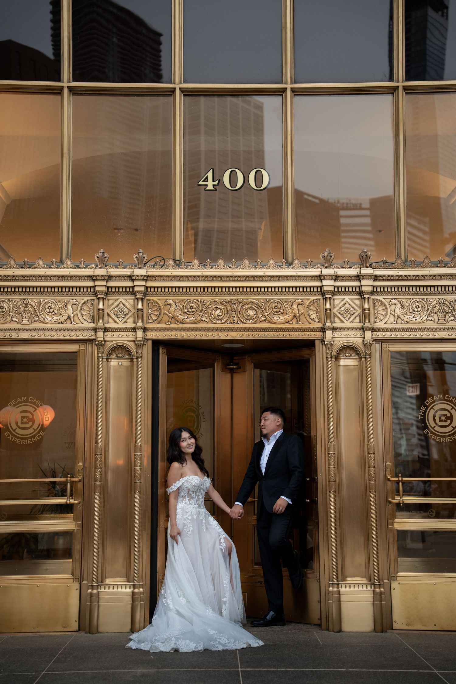 outdoor pre-wedding photoshoot in Chicago Illinois by Michigan lake in downtown Chicago.