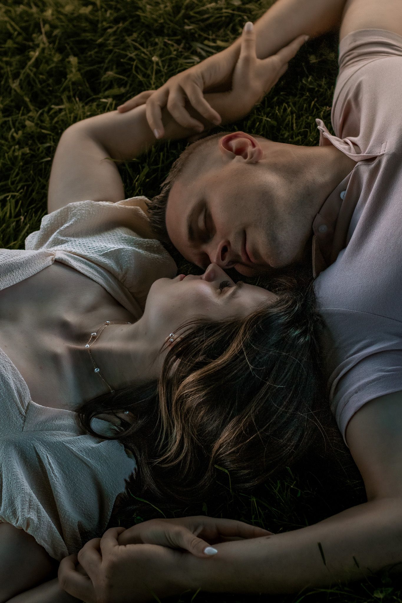 Wedding couple engagement photoshoot at Harkness memorial park in Waterford ct
