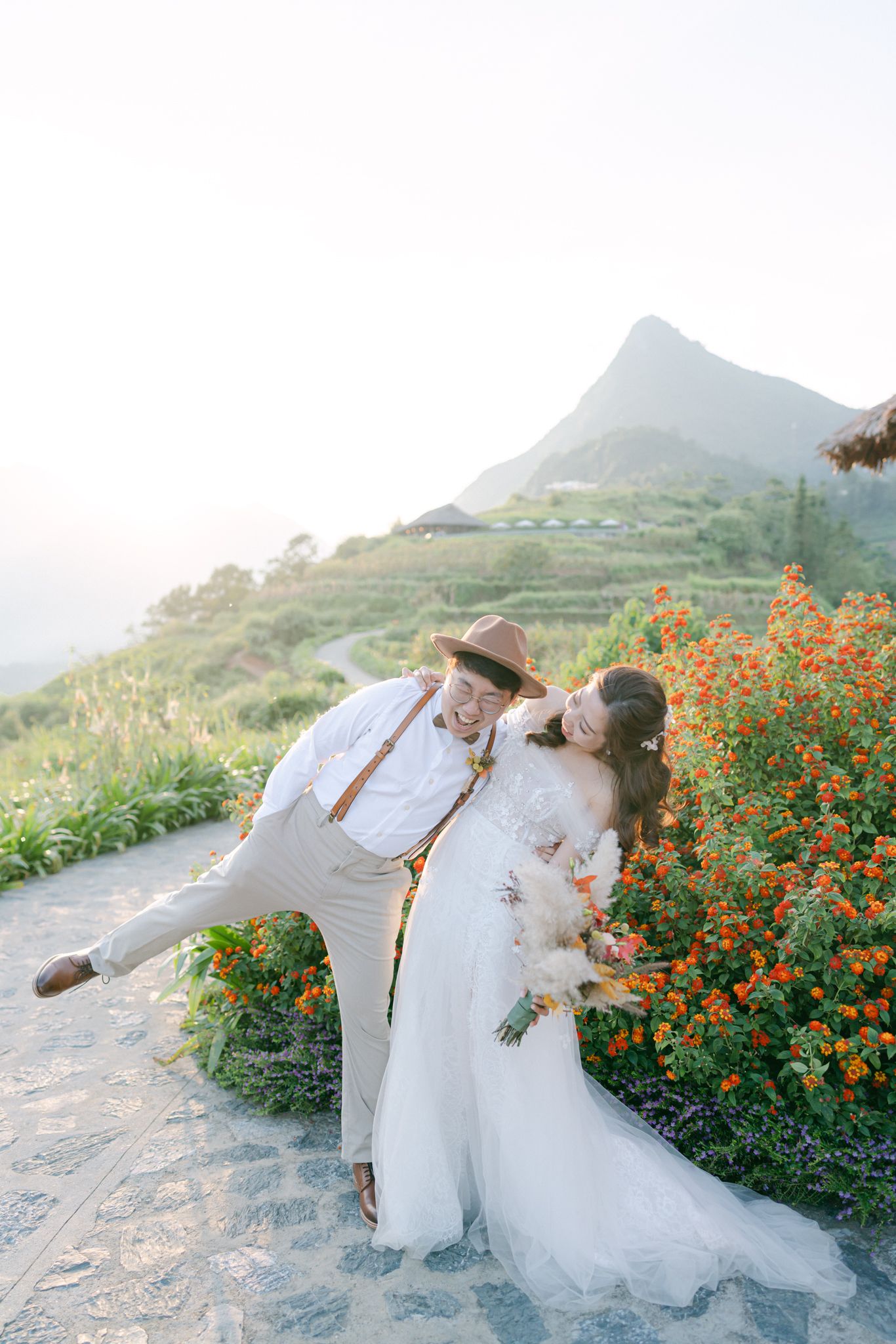 Vietnam Elopement Wedding