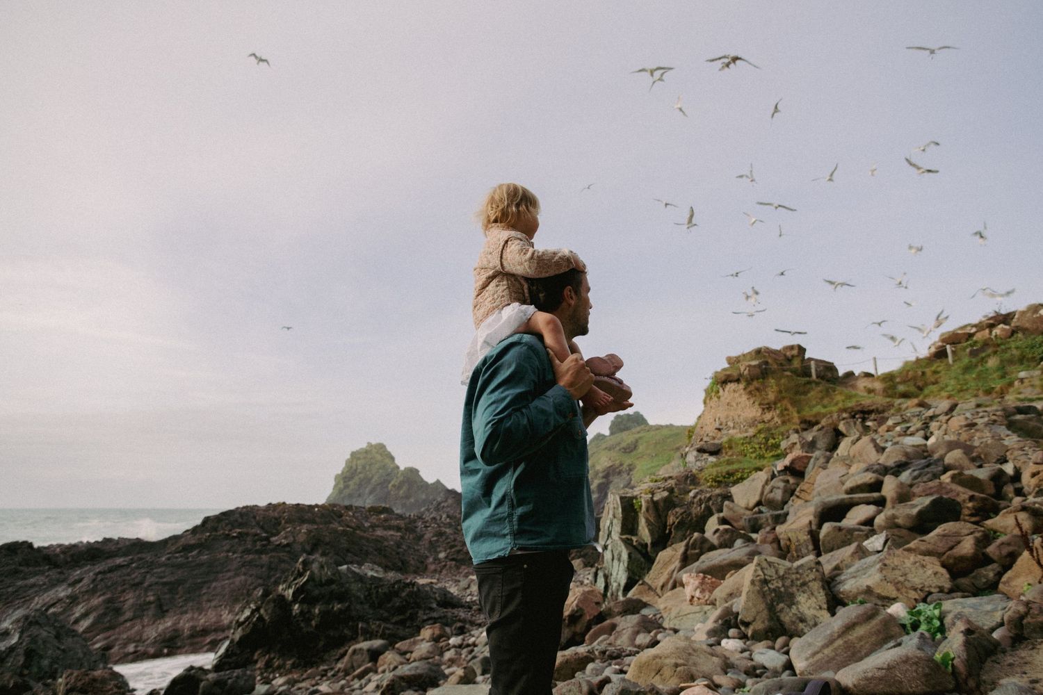 Kynance Cove family photoshoot in Cornwall.