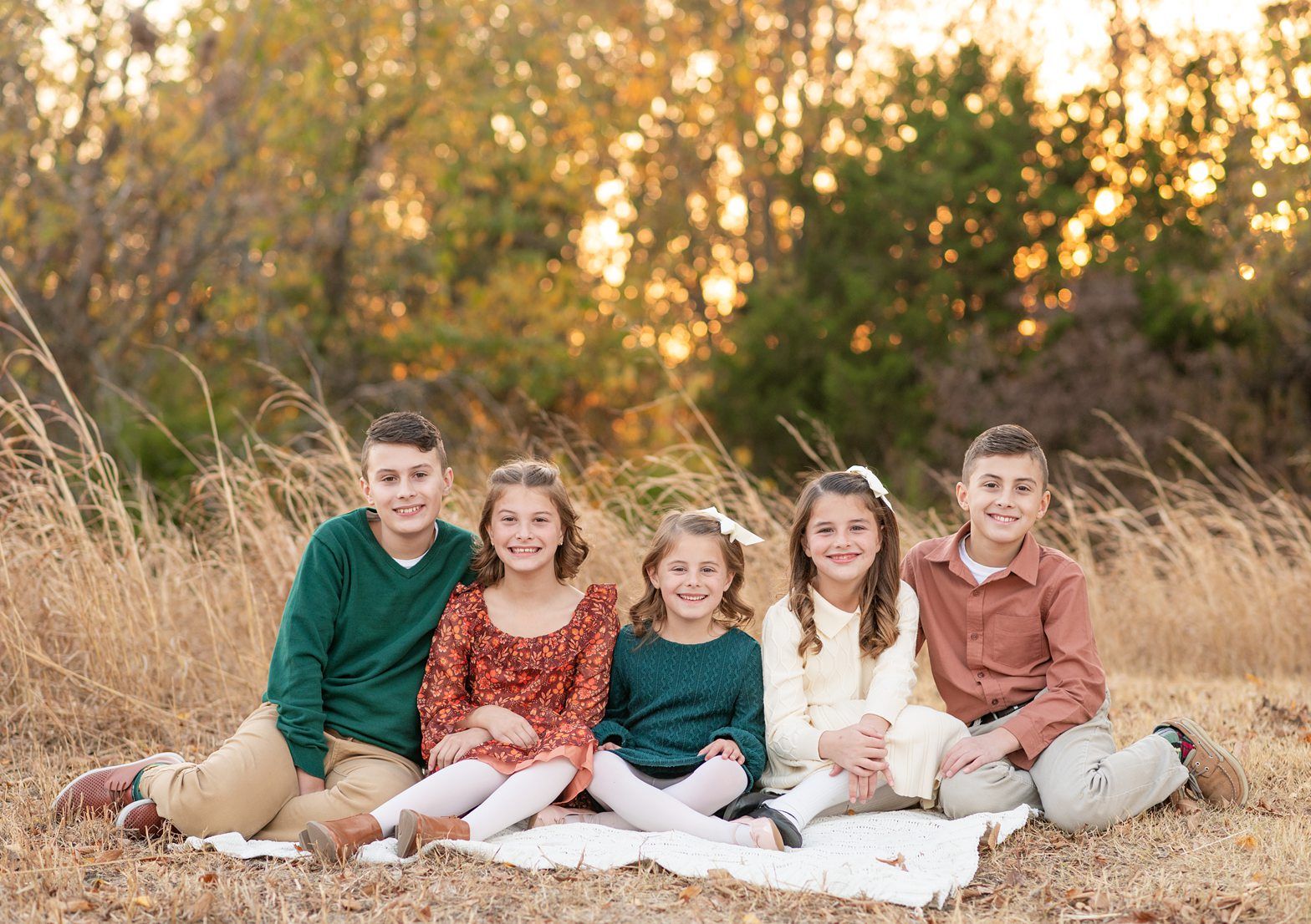 Family of Seven Fall Portrait Session at Private Residence by Bartlesville Family Photographer Kristi Bray