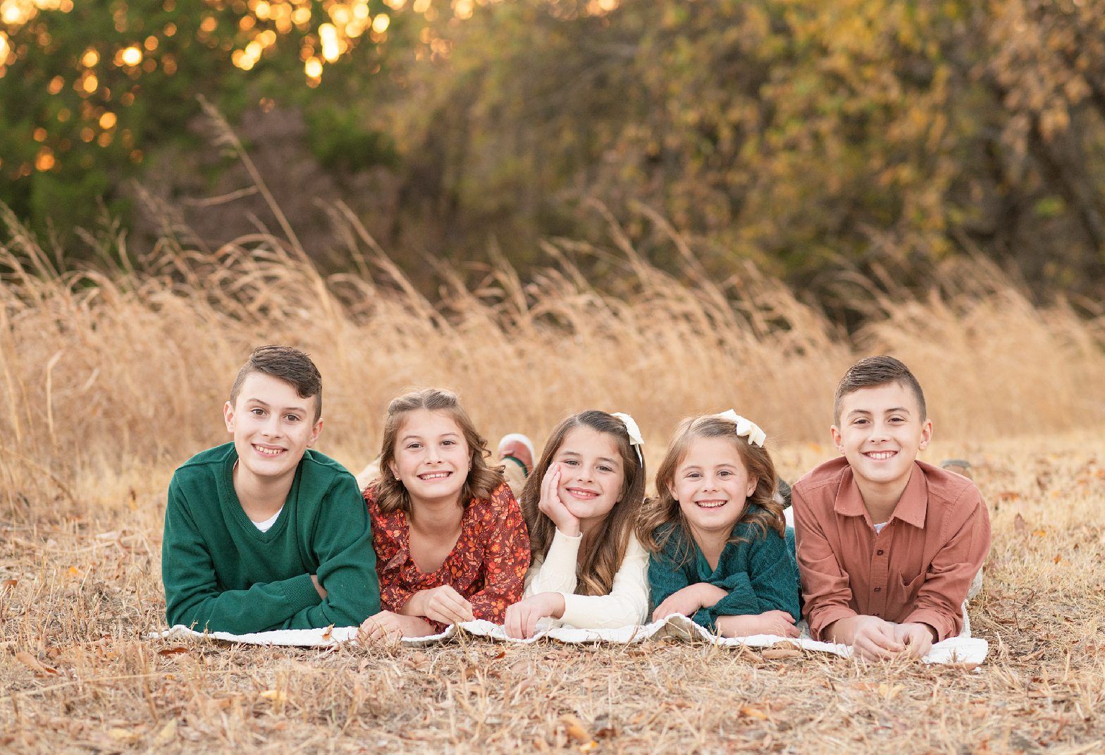 Family of Seven Fall Portrait Session at Private Residence by Bartlesville Family Photographer Kristi Bray