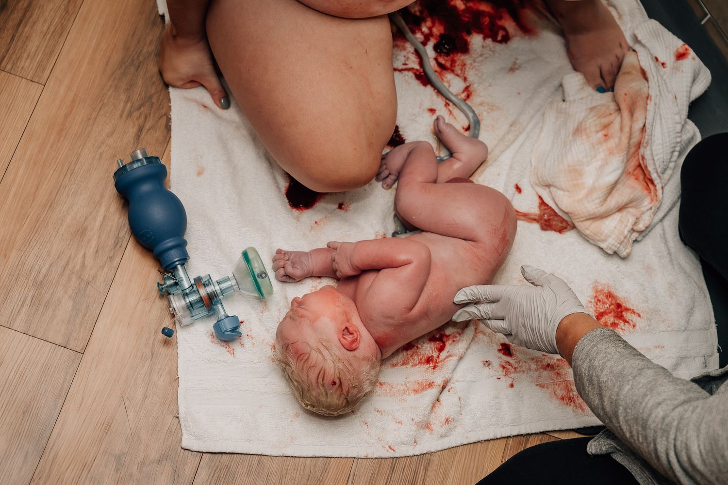 doula and birth photographer near me in northern Virginia