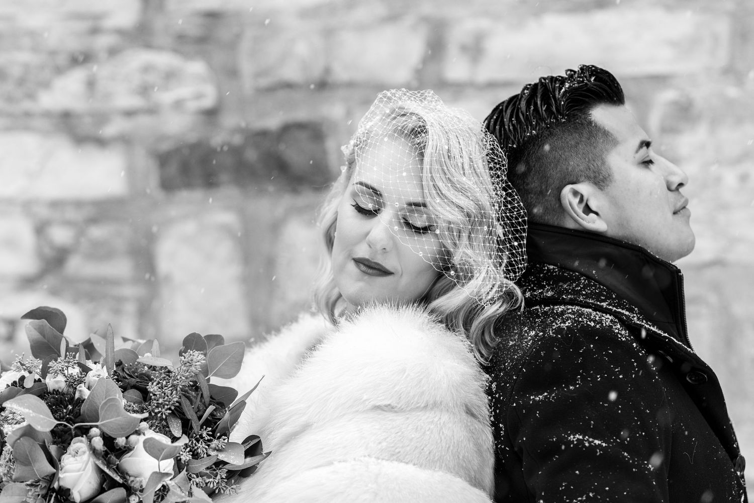 Quebec’s top wedding photographer and videographer duo, T-Gonzalez capturing refined Laurentians weddings.