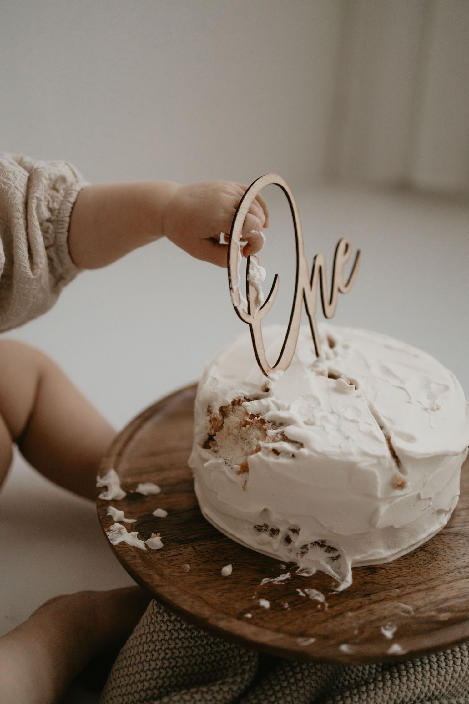 Kakun murskausta smash the cake kuvauksissa
