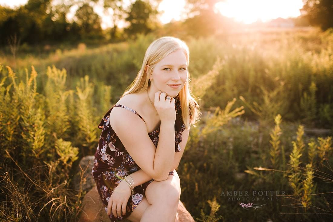 Outdoor senior photo at sunset – Springfield Missouri photographer