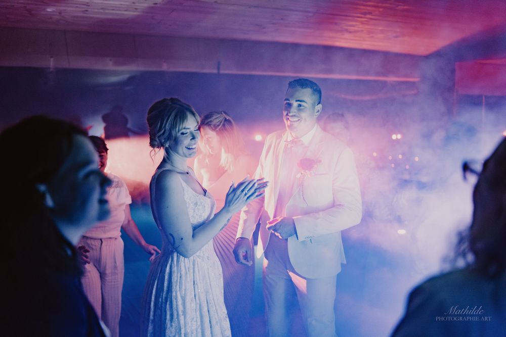 photographe mariage Drôme Isère Valence
reportage mariage
photo de mariage naturelle
séance photo couple mariage
photographe mariage luxe bo