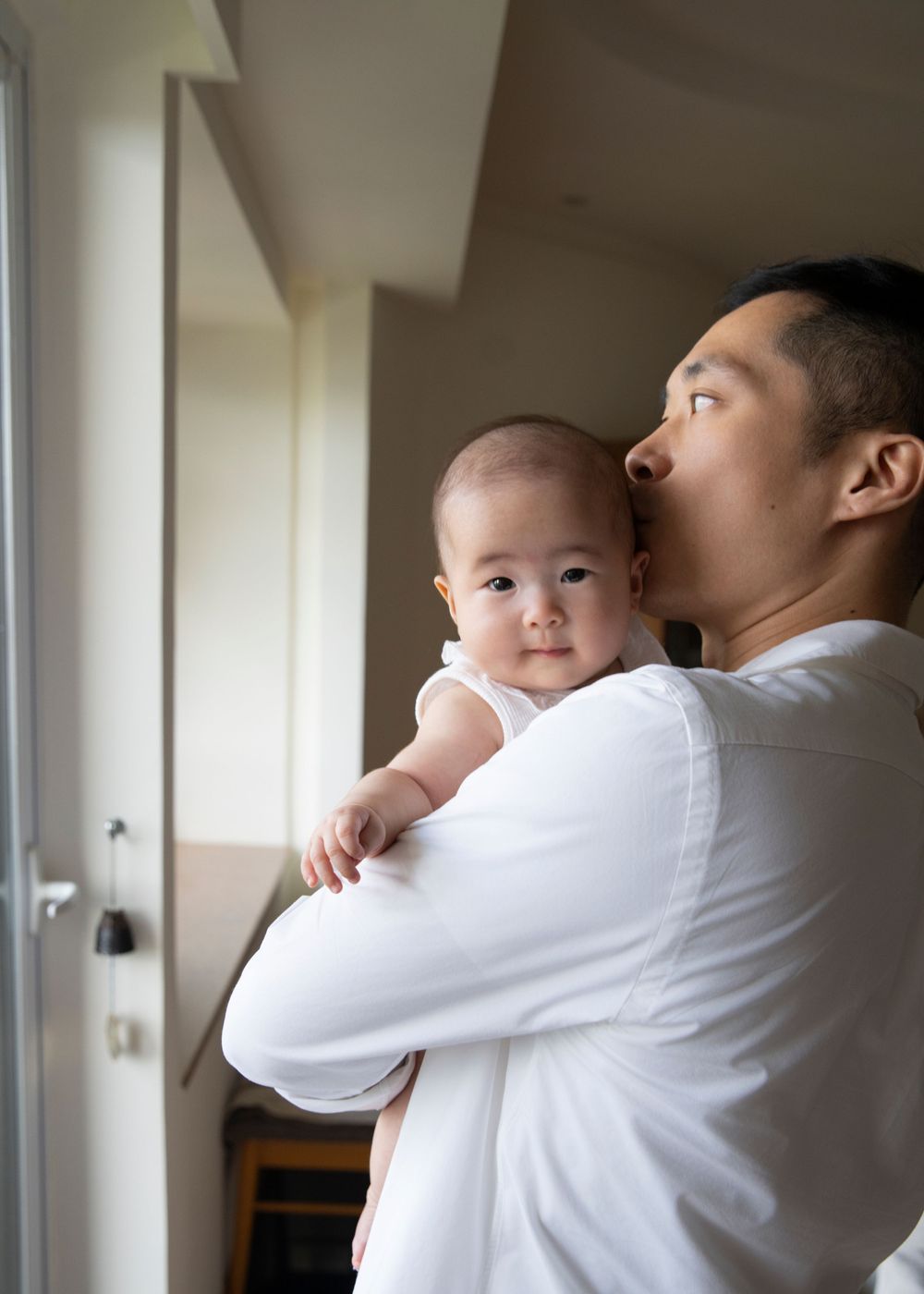 Hong Kong newborn, baby and family photographer Lullaby Images offering both in home and studio photo shoots