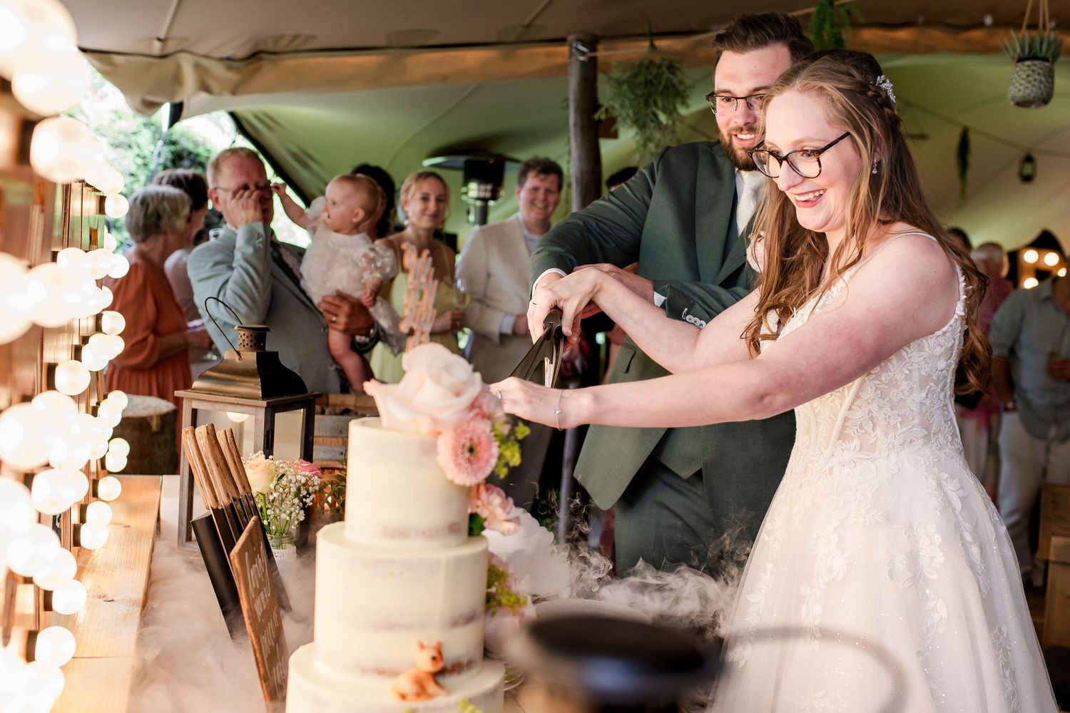 romantische-trouwfotografie-christelijk-taart
