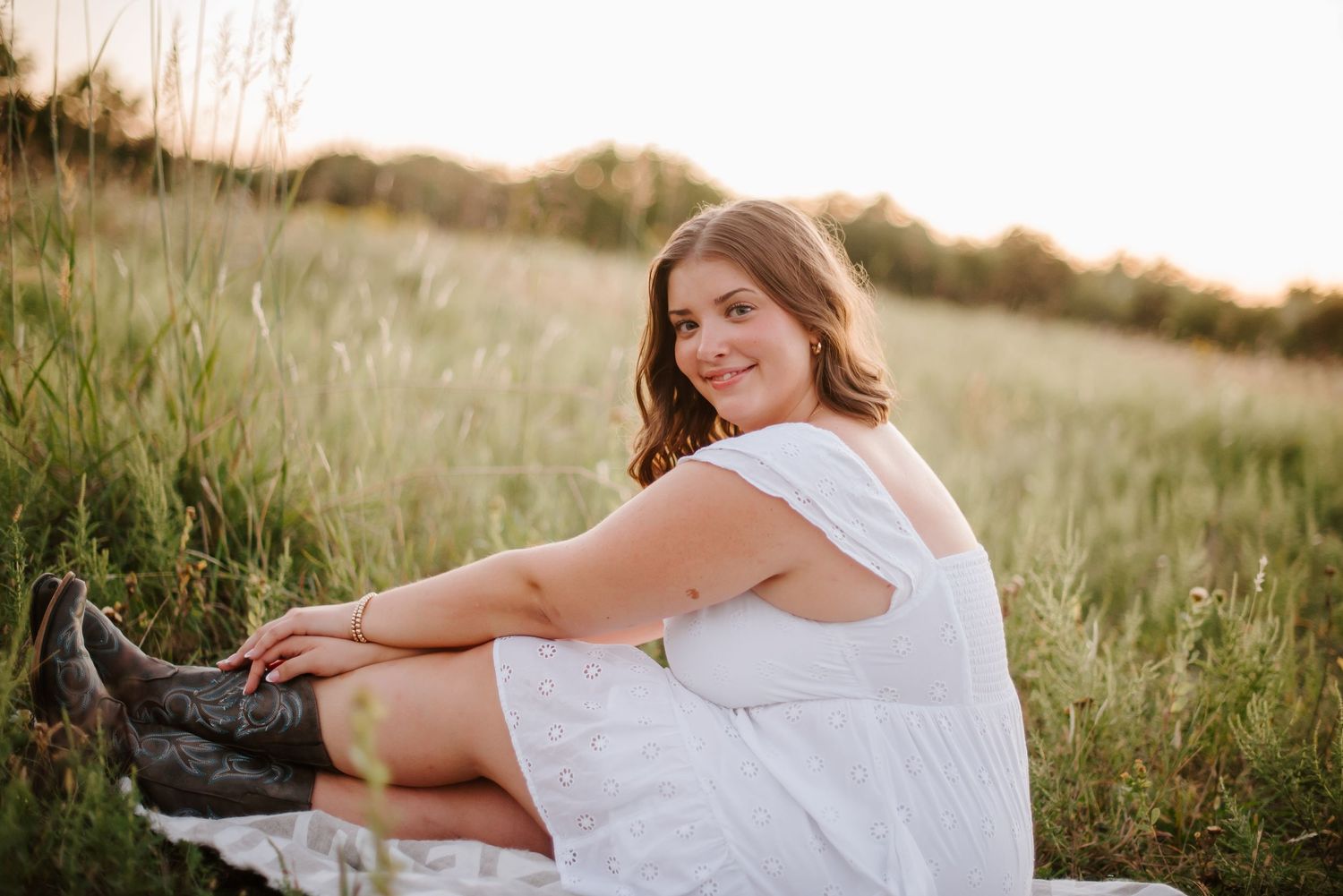 Senior pictures in Great Plains Nature Center Wichita, KS - Jessica Nadine Photography