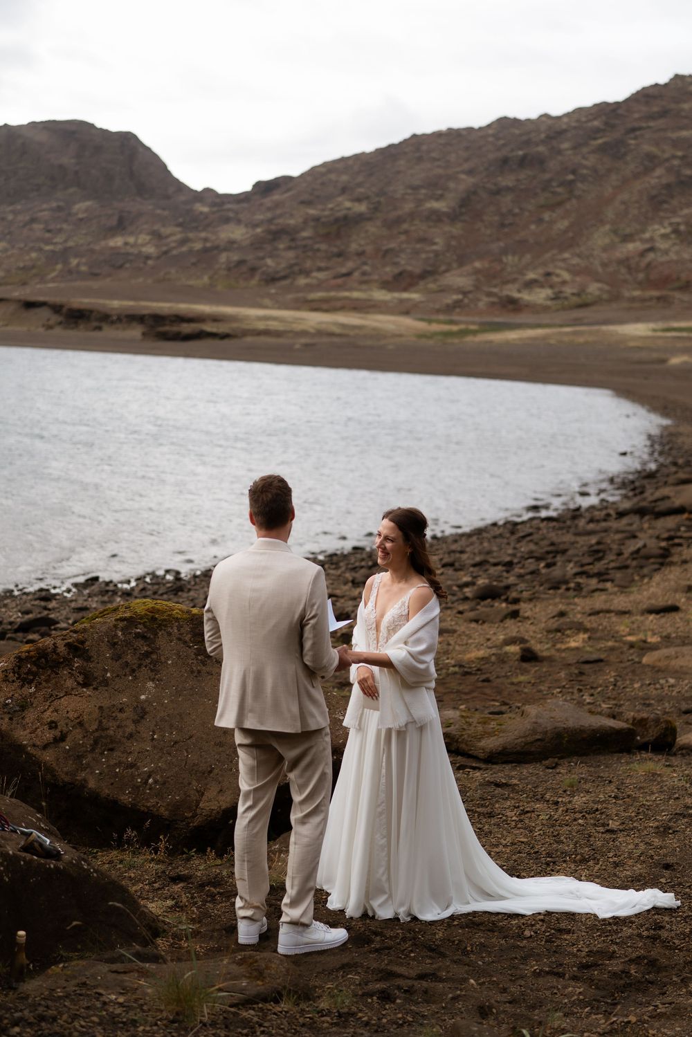 Couple during their Iceland elopement at Kleifarvatn Lake