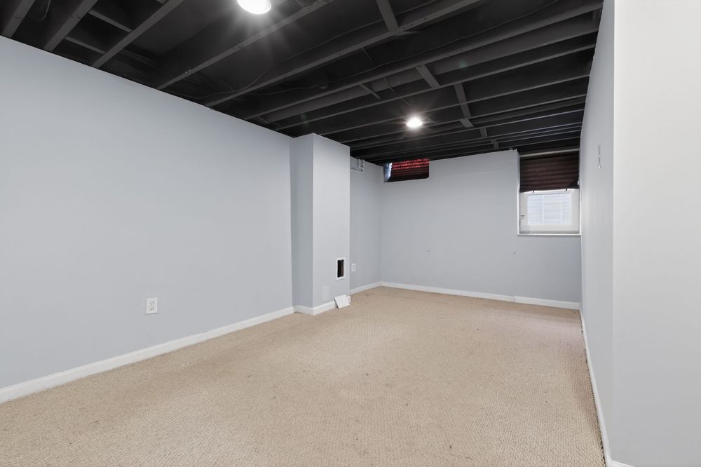 Professional real estate photography of a Bedroom in Madison Heights, Michigan