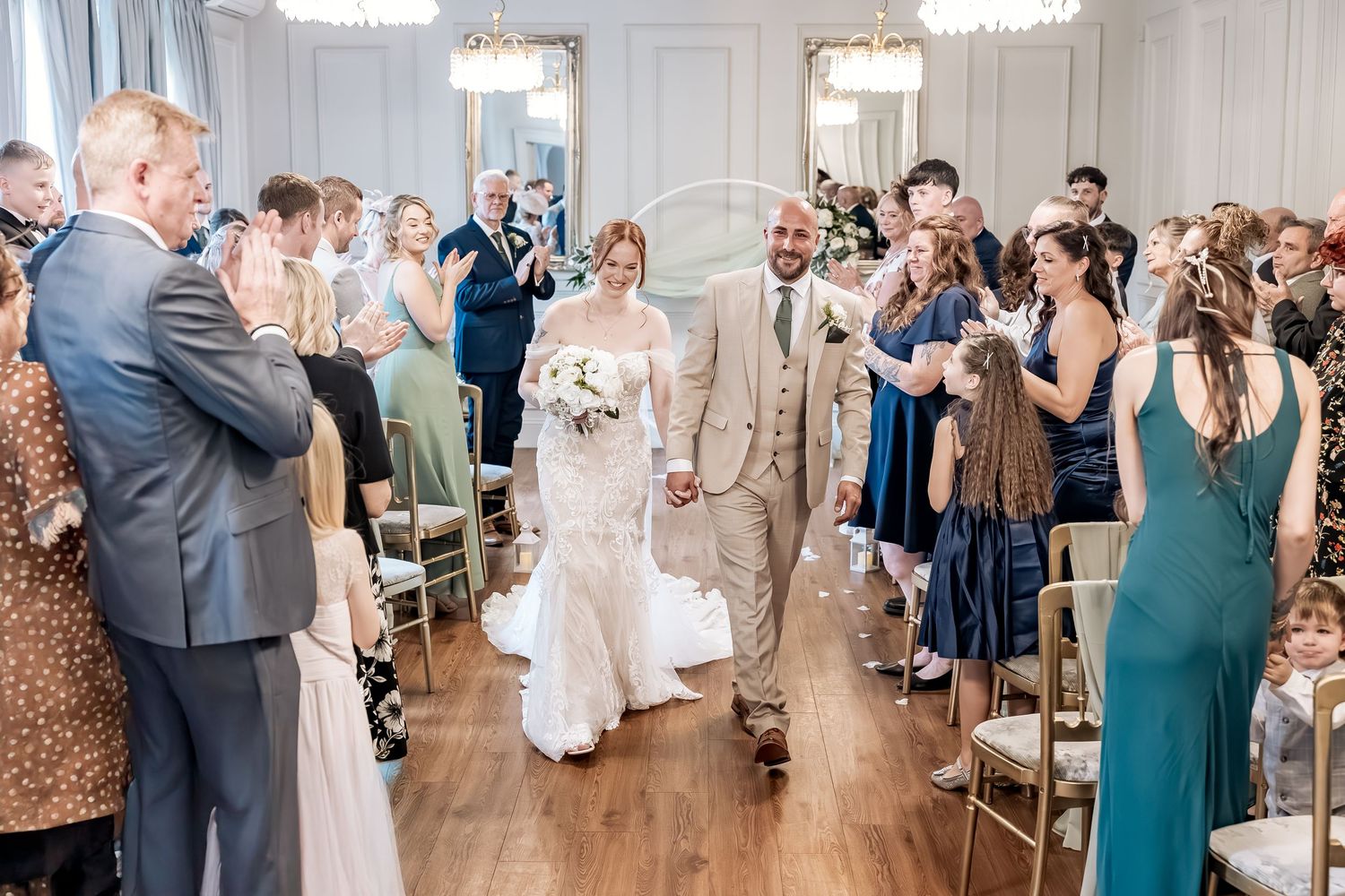 Documentary wedding photography at Dunedin House in Patrington.