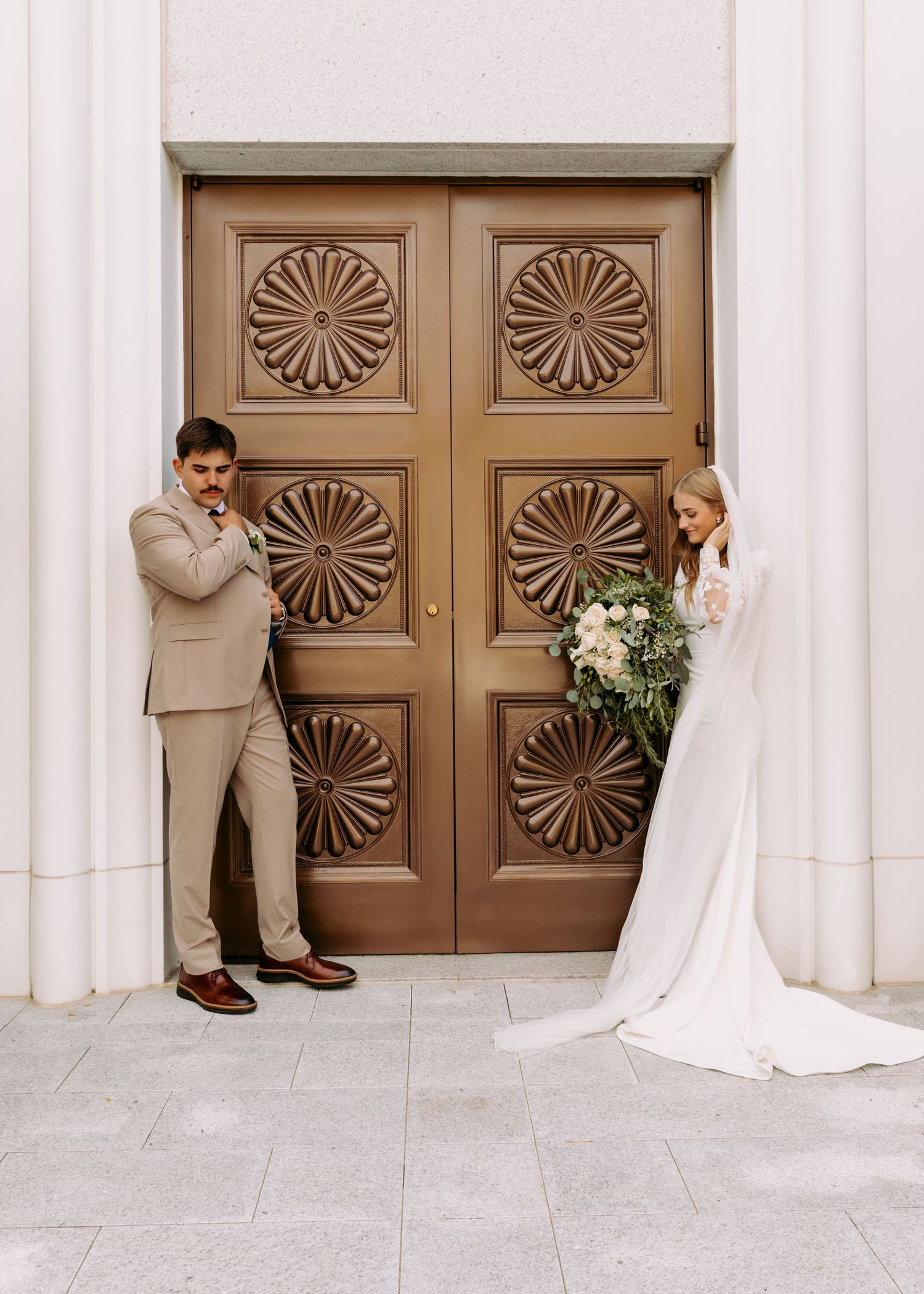 Bountiful Utah Temple Wedding Couple photos