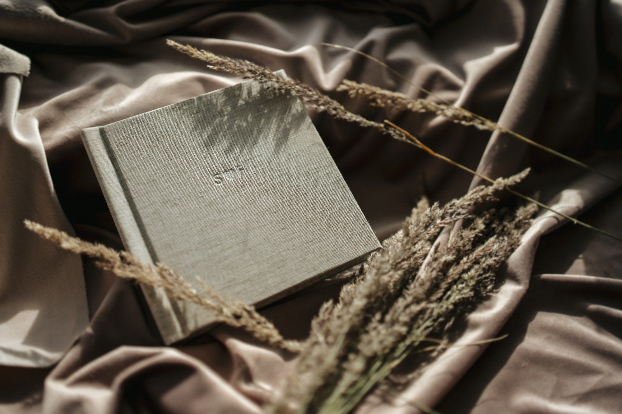 Hochzeitsalbum mit Naturleinen-Cover