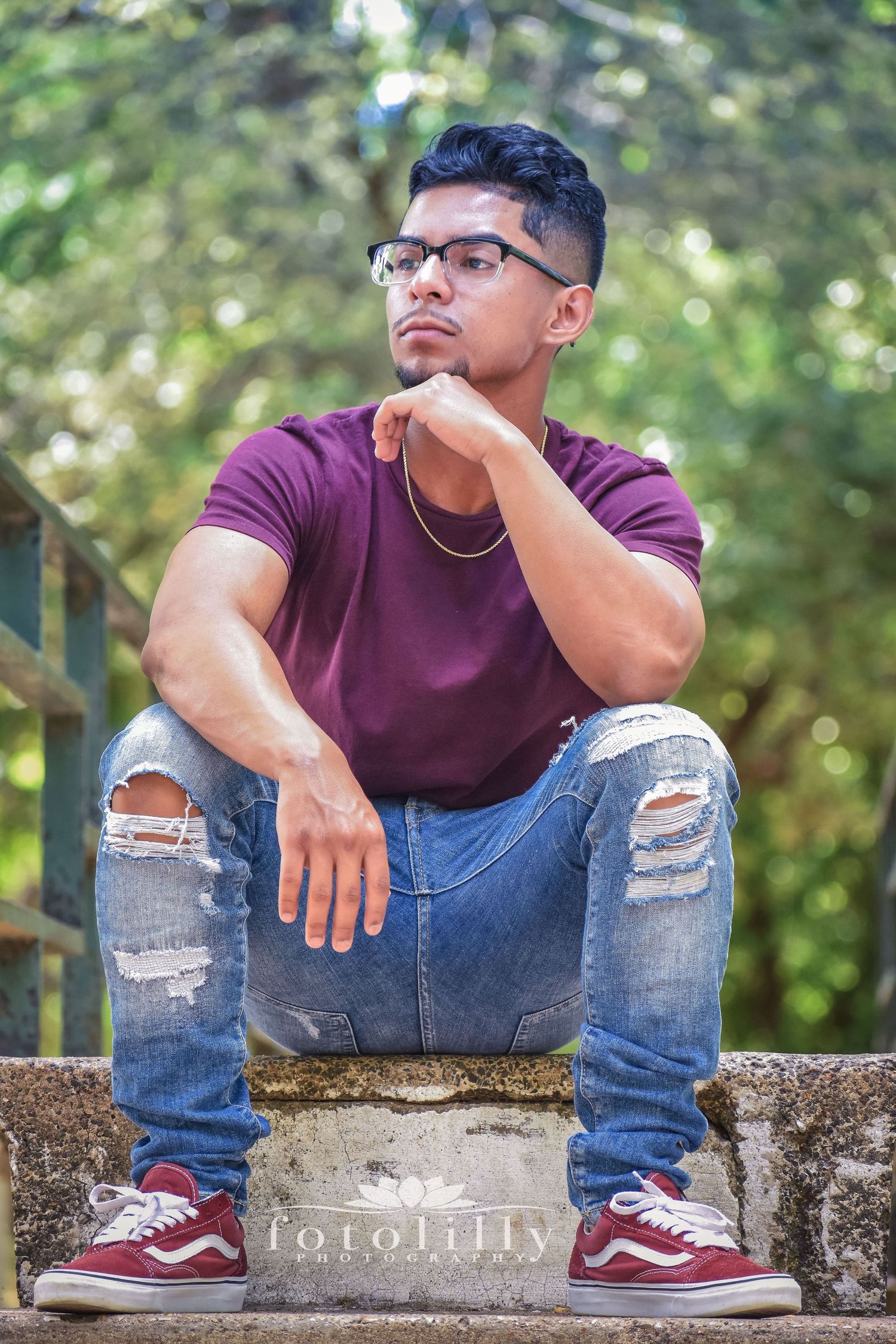 Professional Arlington quince photographer creating luxury quince portraits with scenic parks, natural expressions, and golden hour lighting