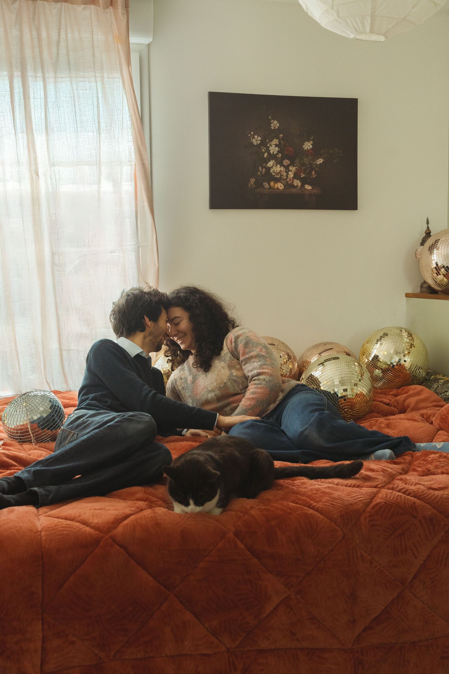 Séance photo couple avec un chat domicile à Rennes