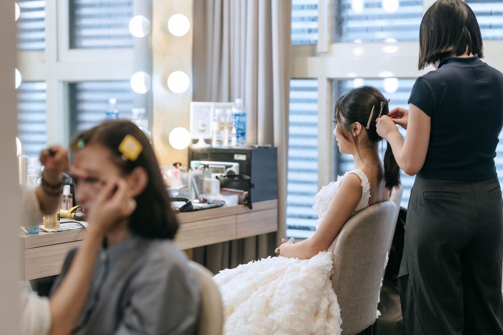 桃園晶宴午宴婚禮攝影，由渴望影像女攝影師 Jen 拍攝，以自然明亮、溫暖細膩的影像記錄新人與家人的真實互動。渴望影像提供桃園、台北、台中、台南、高雄及全台婚禮攝影，擅長飯店宴會、美式戶外婚禮、證婚與傳統婚禮，以自然而有美感的方式留下每一場婚禮故事。