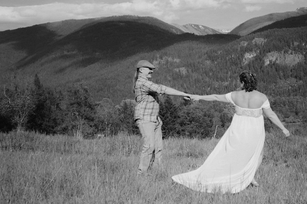 Slocan Valley Maternity Photography. Nelson BC Maternity