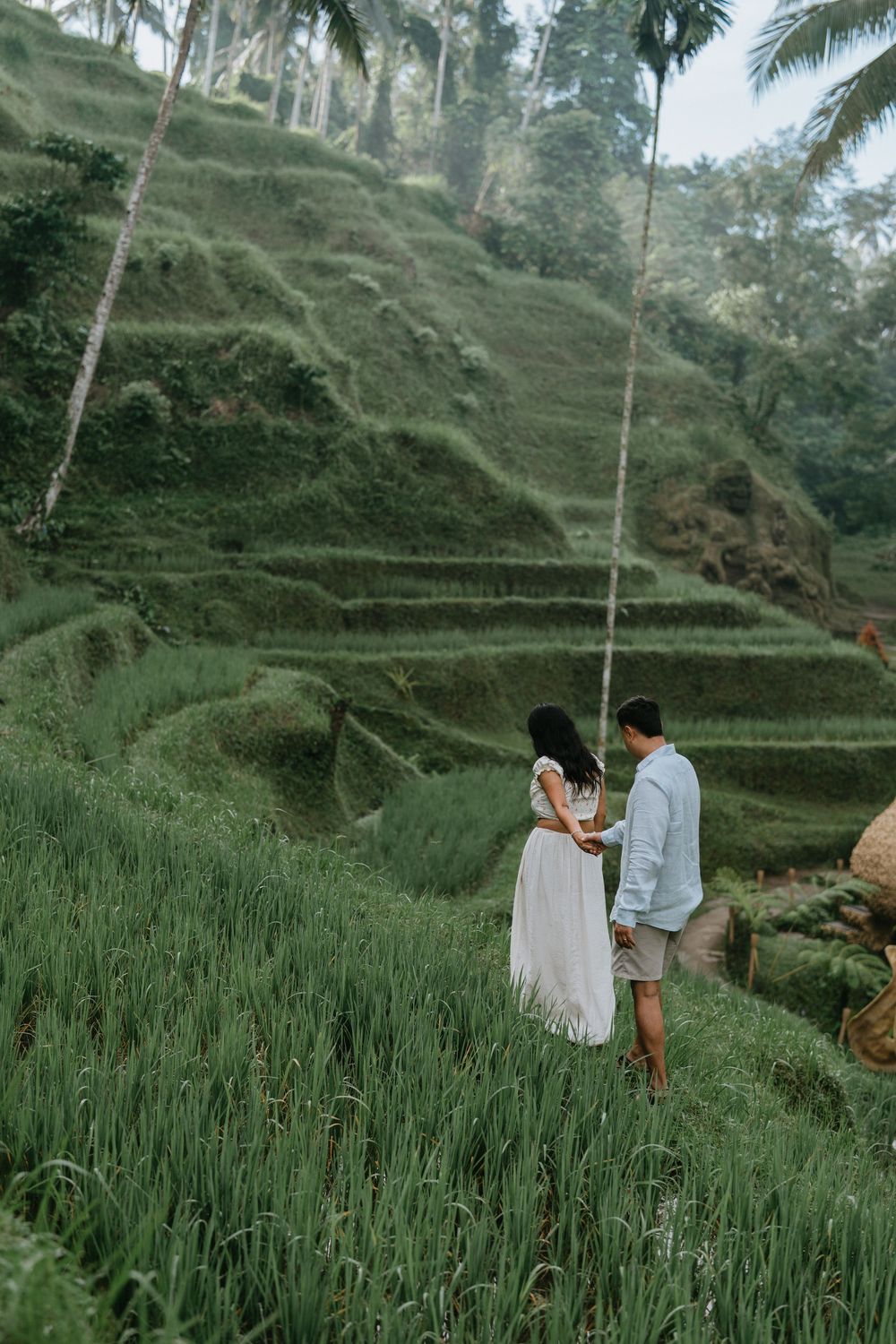 Romantic couple photography at Alas Harum Ubud.