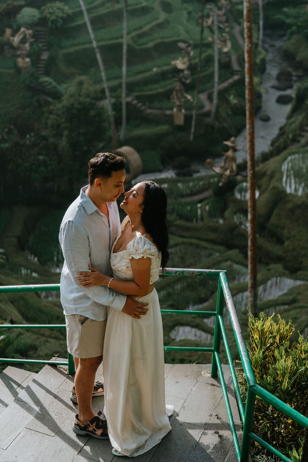 Professional couple photographer at Alas Harum Ubud.
