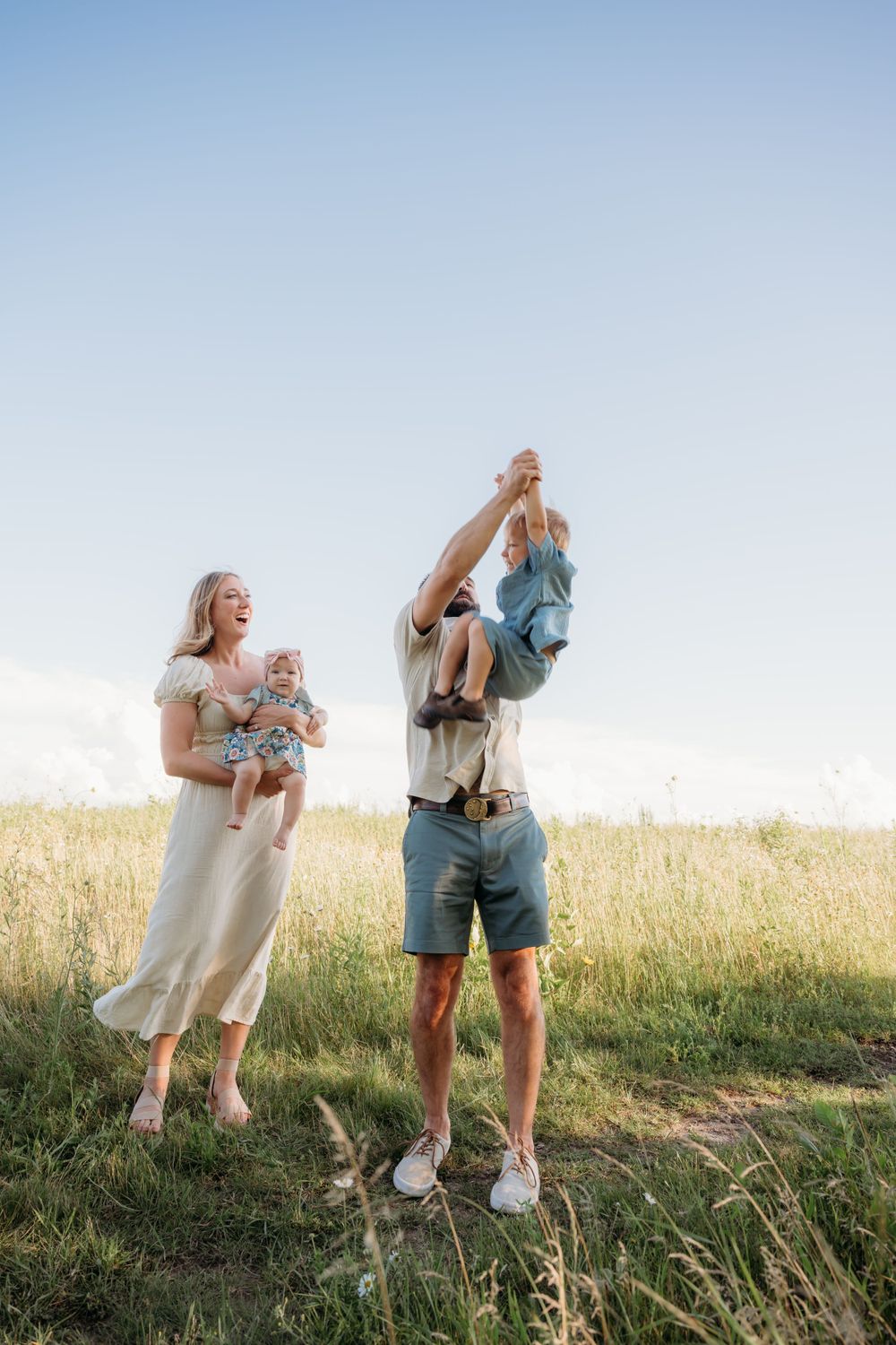 Laura O'Brien Photography
Madison, Wisconsin family and wedding photographer