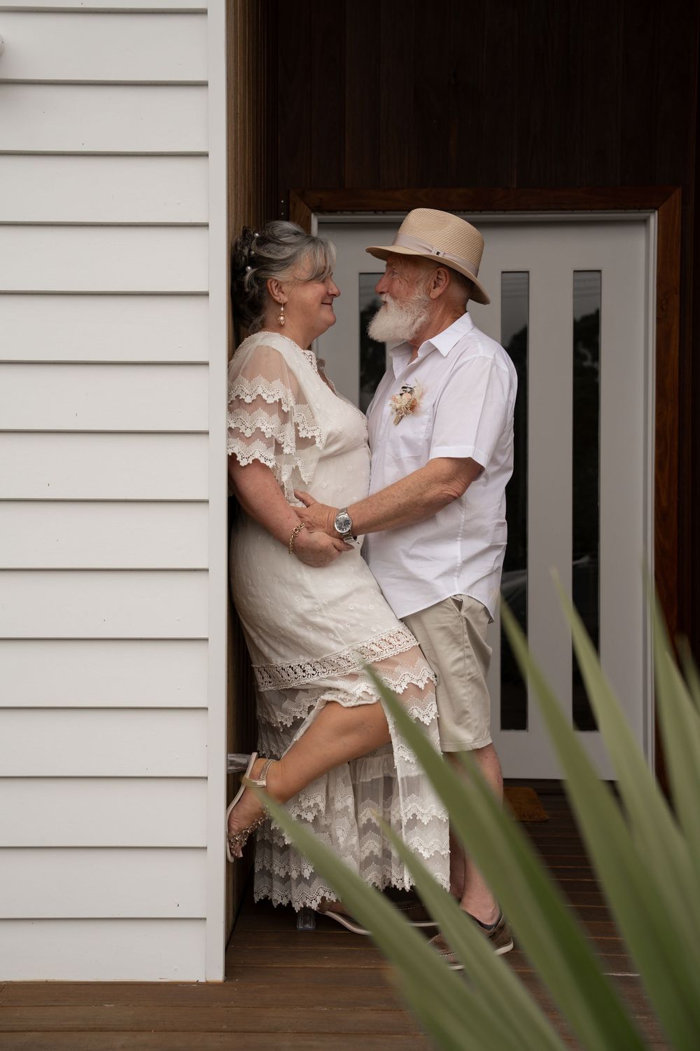 Elopement photographer In Wollongong, NSW south coast including Mollymook, Ulladulla and Batemans bay. Kiama. Nowra