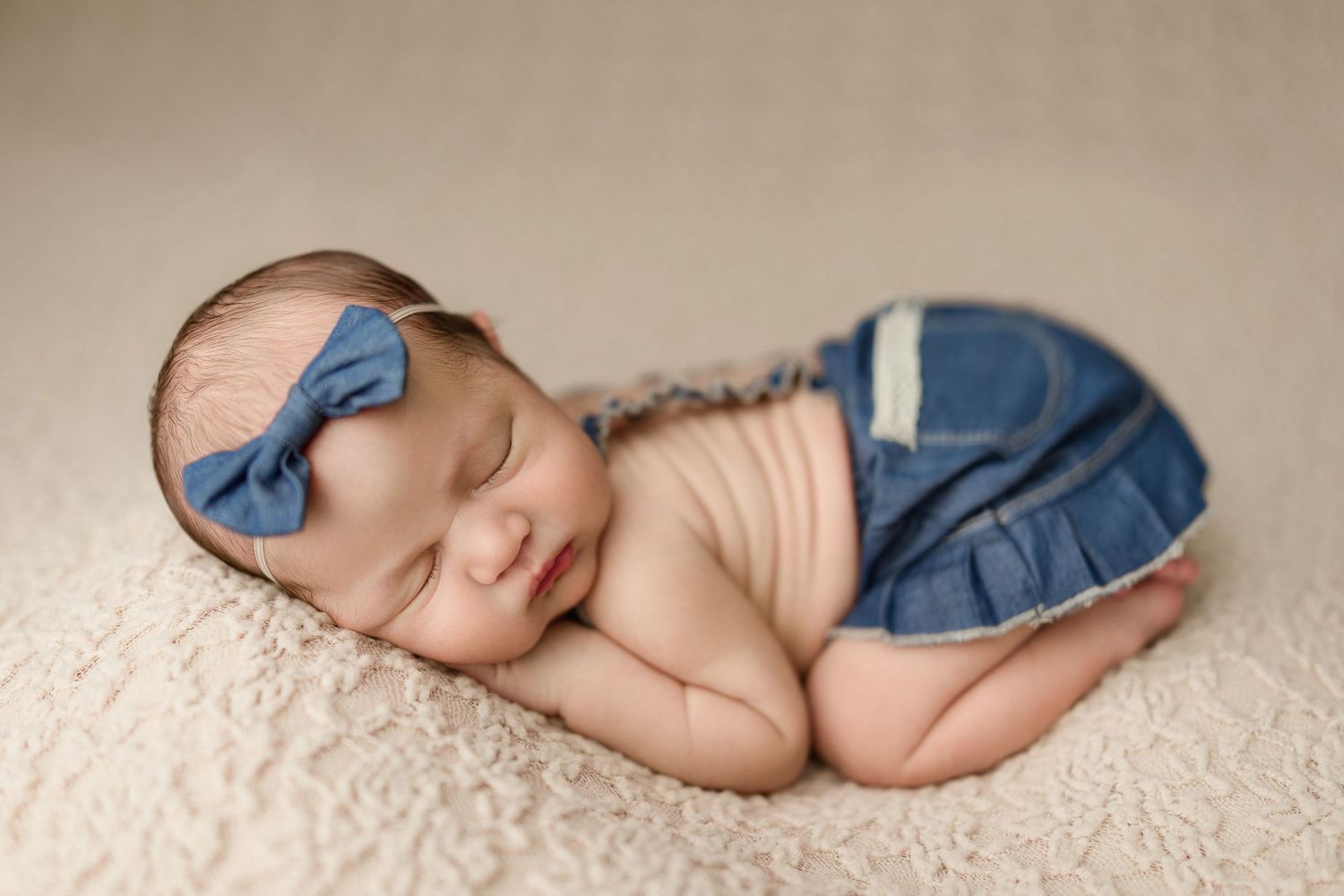newborn baby posed photography