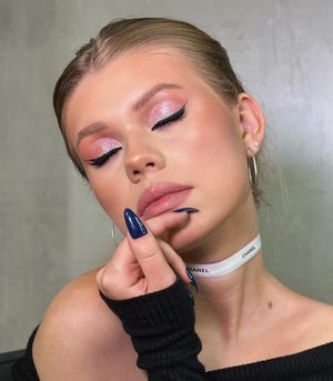 Bridal makeup and hairstyling in Cambridge by Vosophie Makeup