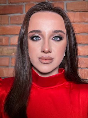 Bridal makeup and hairstyling in Cambridge by Vosophie Makeup
