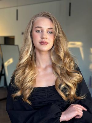 Bridal makeup and hairstyling in Cambridge by Vosophie Makeup