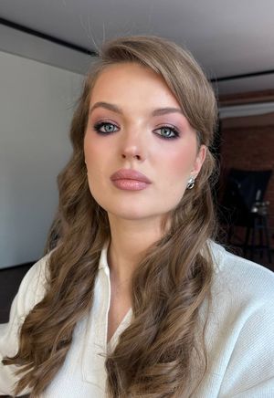 Bridal makeup and hairstyling in Cambridge by Vosophie Makeup
