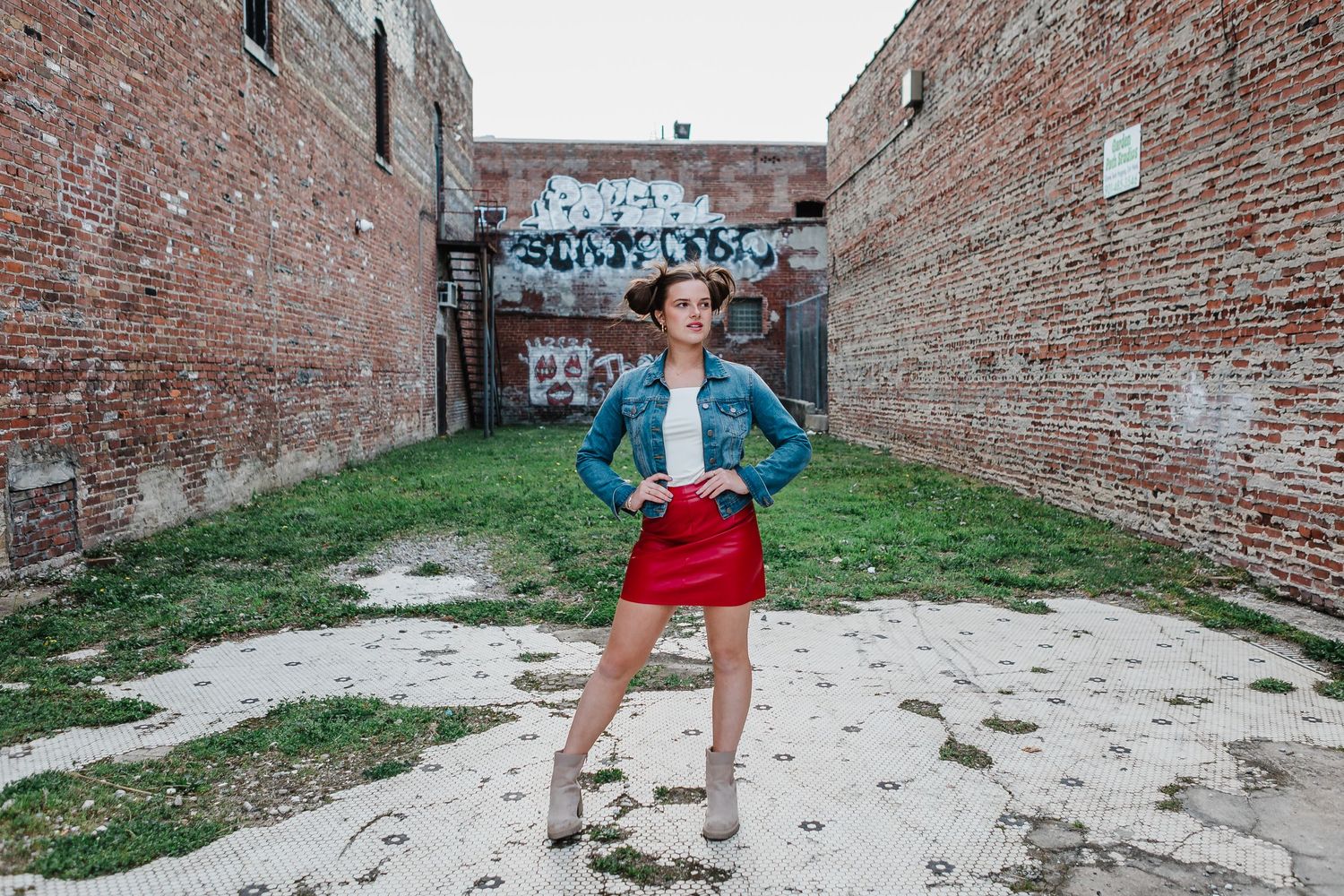 Fashion photo session Brooks Museum and Downtown Memphis