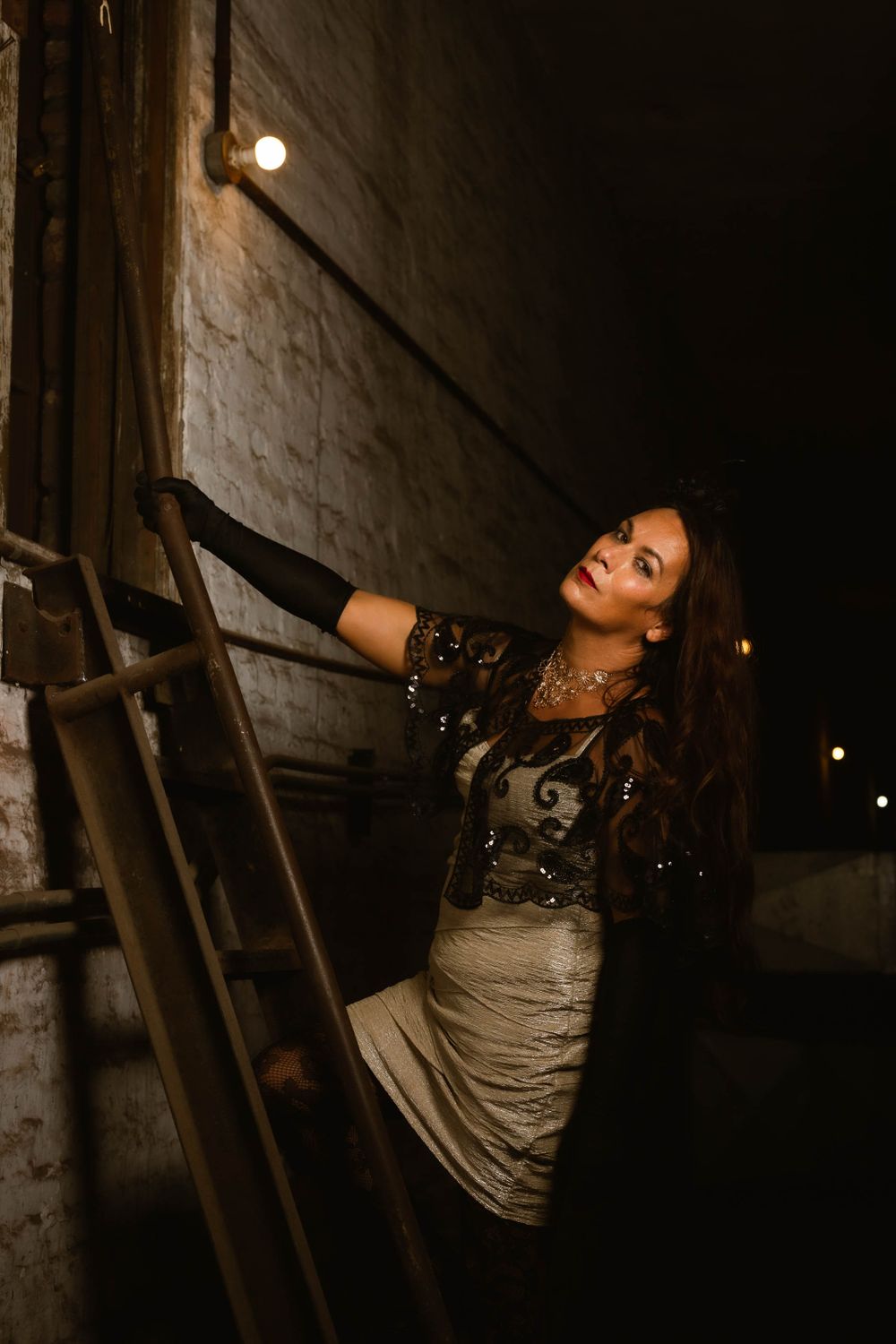 #dramaticphotography #portraitphotography #westernfashion #portrait #troyohiophotography #troyohiophotographer