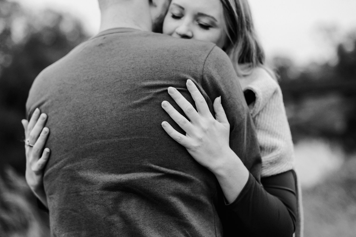Elin och Henriks gravidfotografering vid Strömsholms slott utanför Västerås. Footgraf Rebecca Nordin.