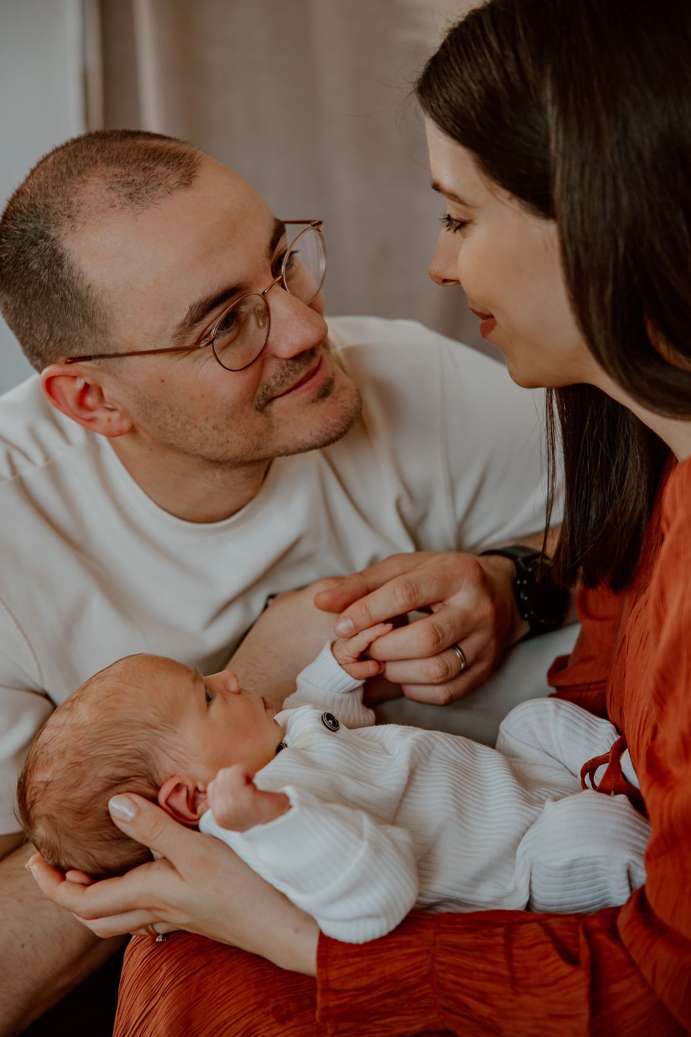 newborn shooting in der nähe Hamburg, neugeborenen fotografin, newborn fotografie newborn shooting babyshooting