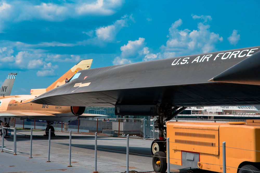 Side view of US Air Force SR-71 Blackbird reconnaissance aircraft on display.