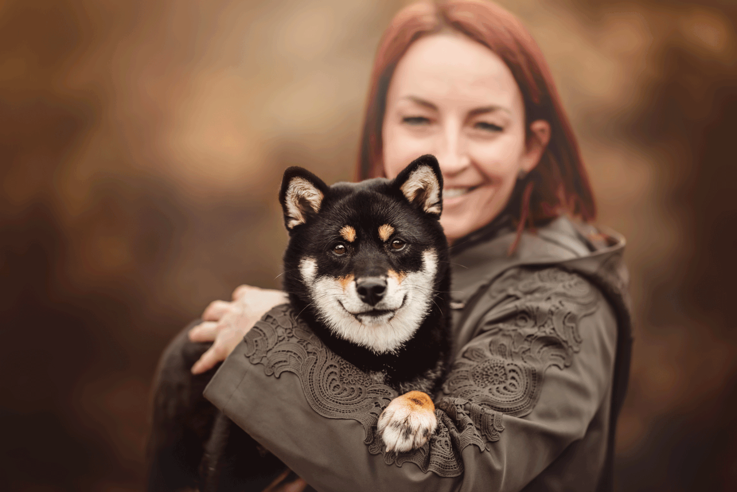 un être humain et son chien