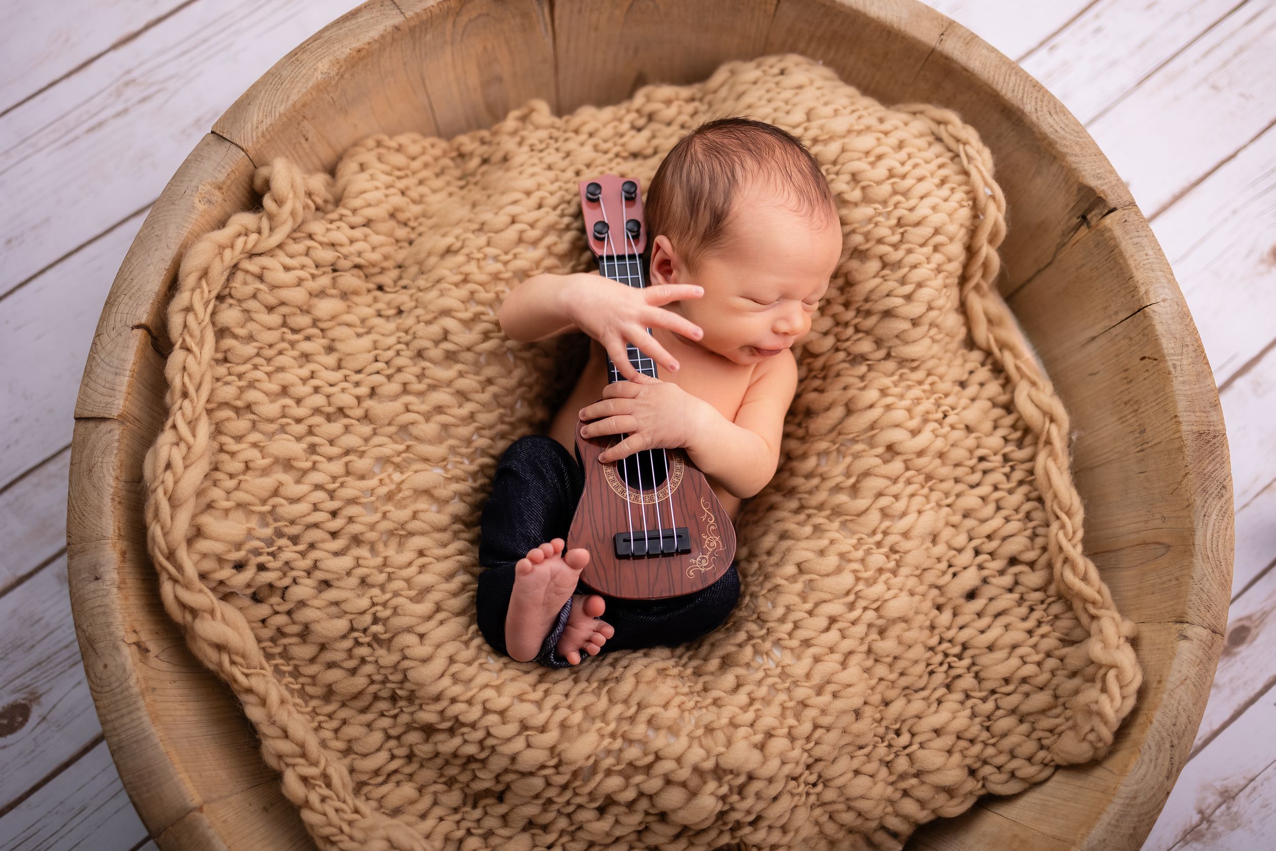 Burton Michigan family newborn photography session