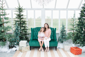 Dallas Christmas Minis ; Christmas Family photos ; Studio Photos