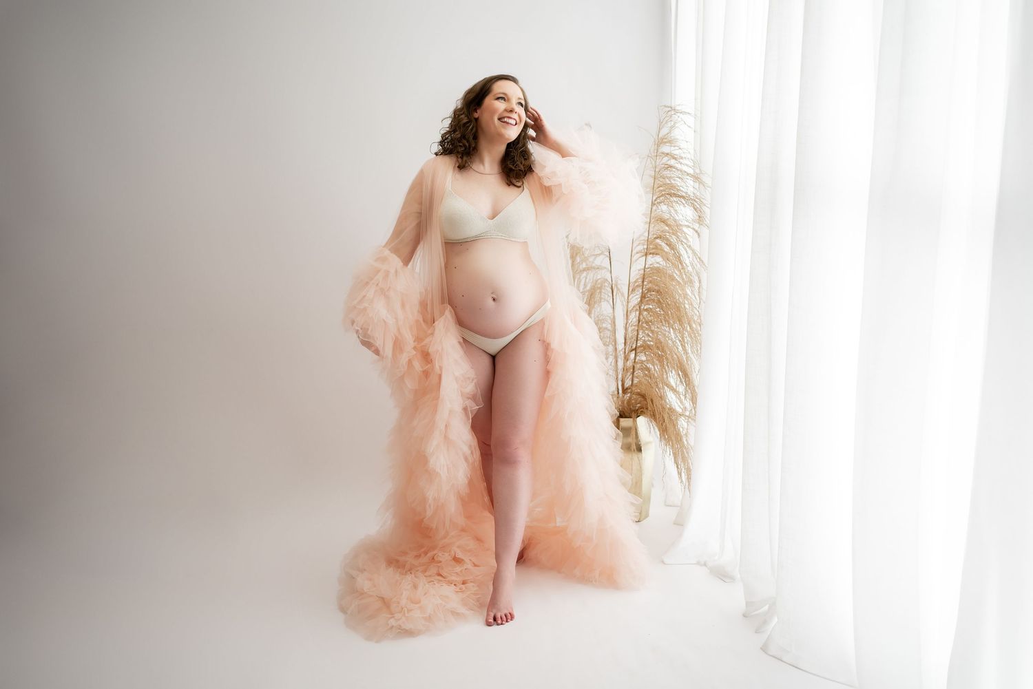 Maternity Photographer | Maternity Session | Couples Maternity Session | Studio Maternity