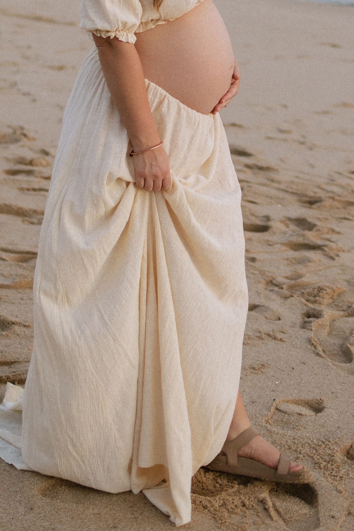 Maternity Photography beach golden hour session on the Mornington Peninsula