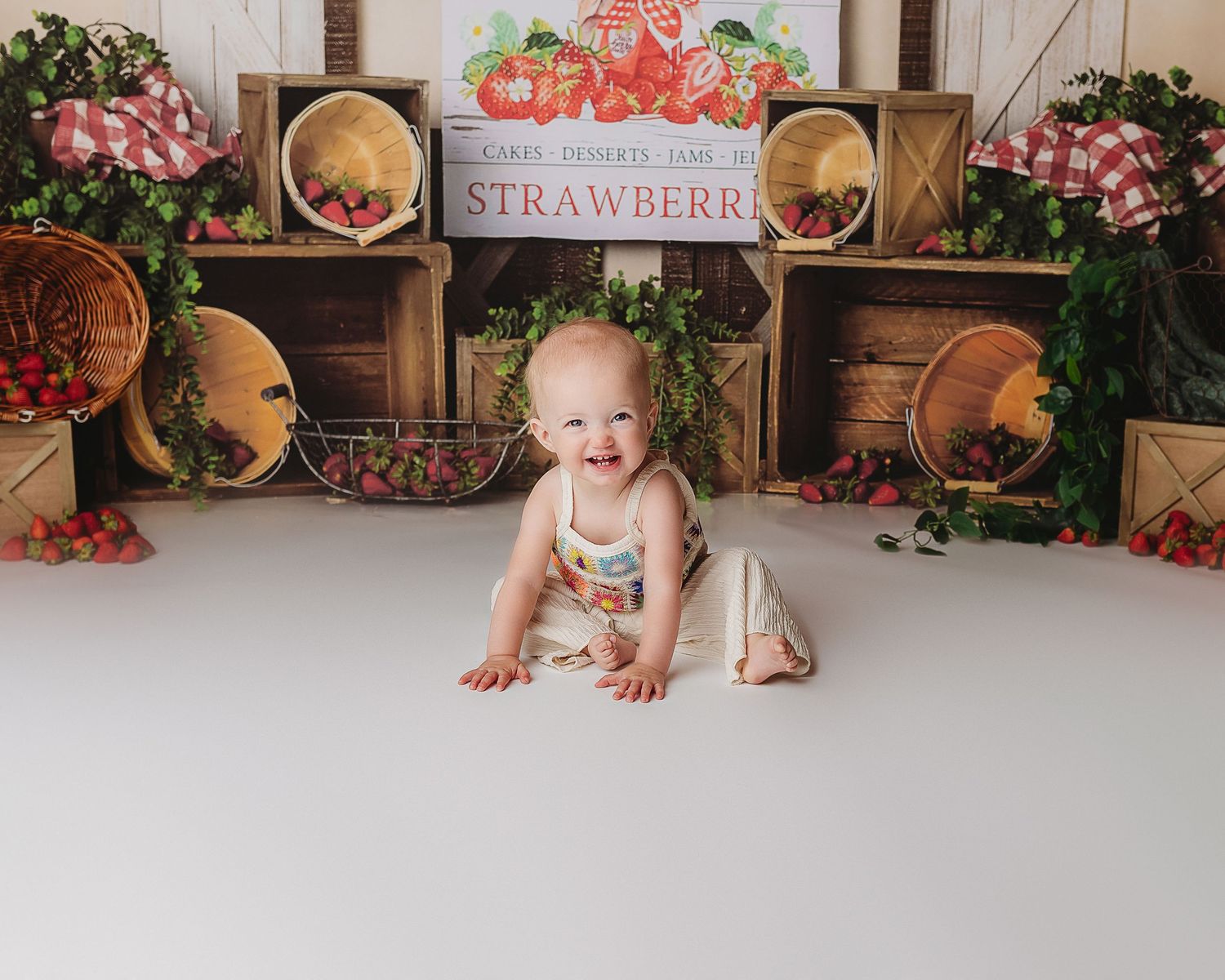 berry first birthday cake smash session